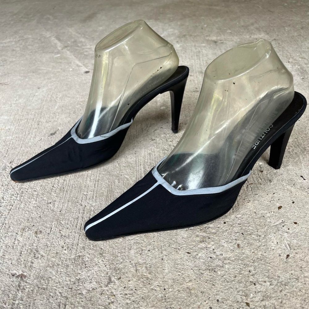 Donald J. Pliner Black Pointed Slip-On Mules with Light Gray Trim